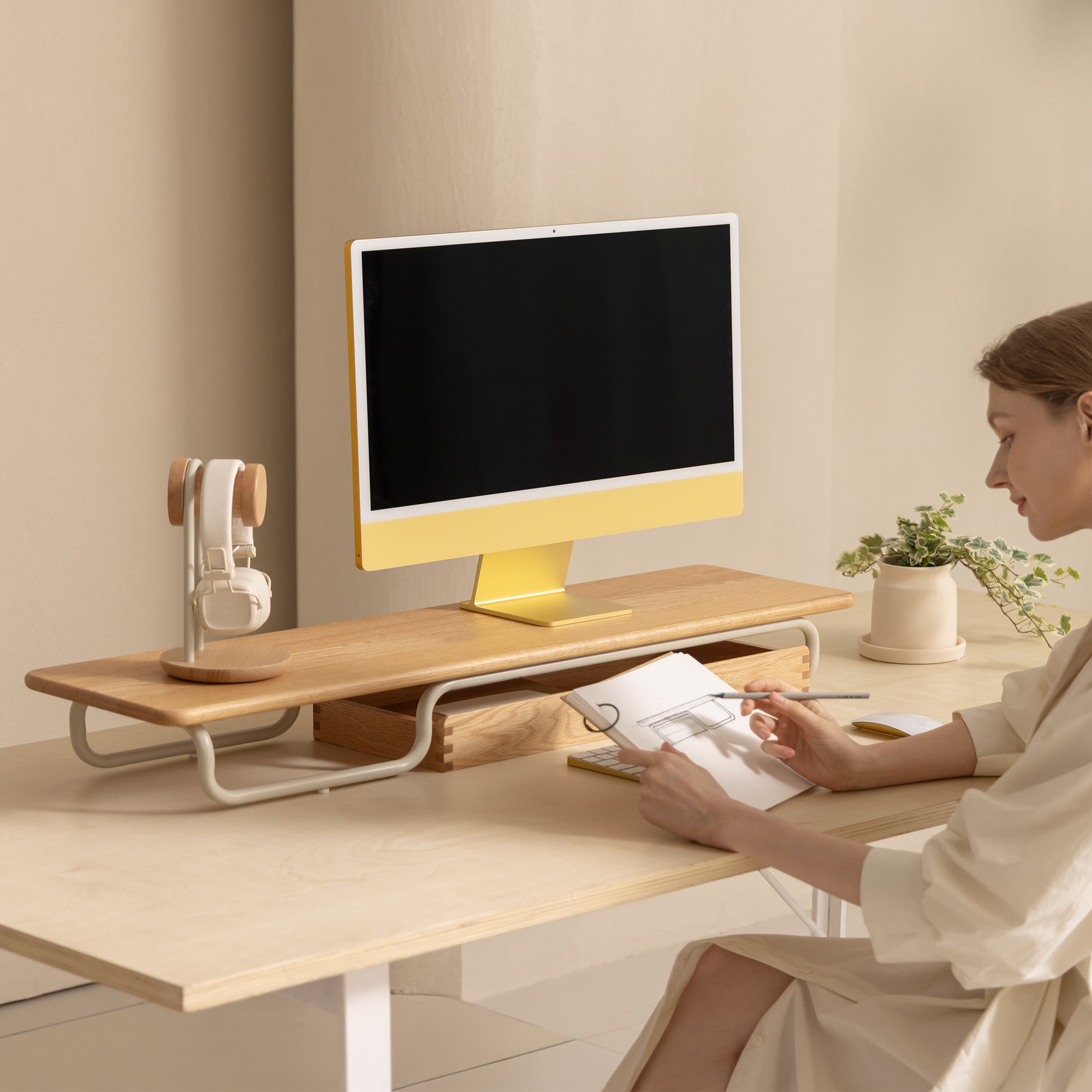 Flux J110 Monitor Stand