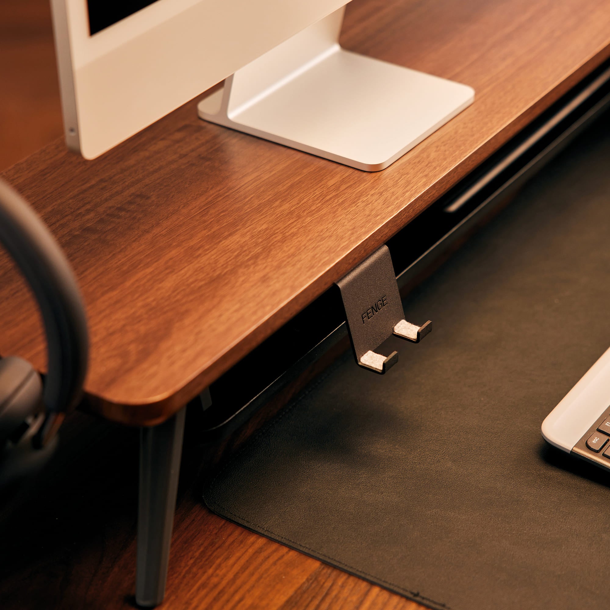 Rodin Pro A311 Monitor Stand