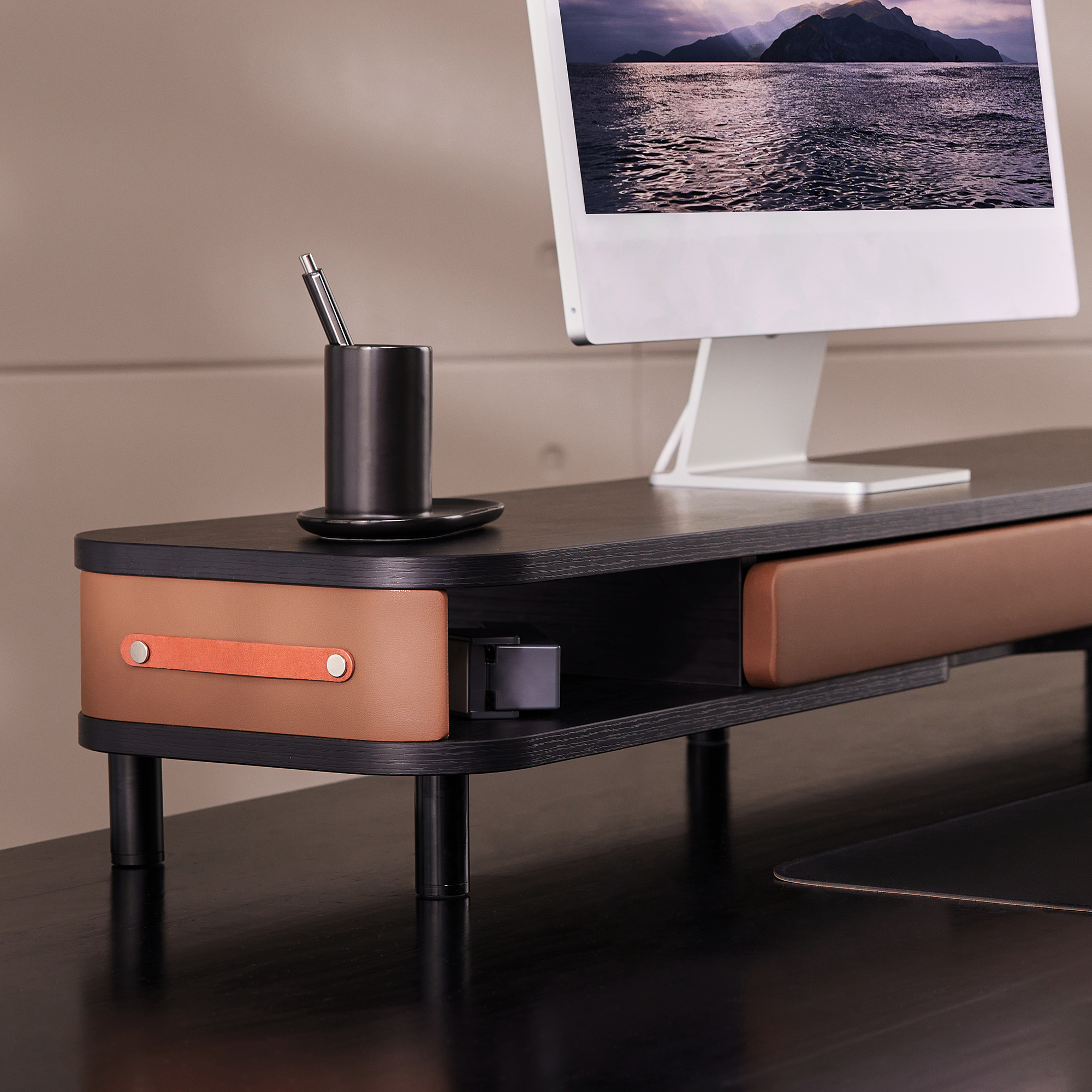 Bastion D510 Monitor Stand