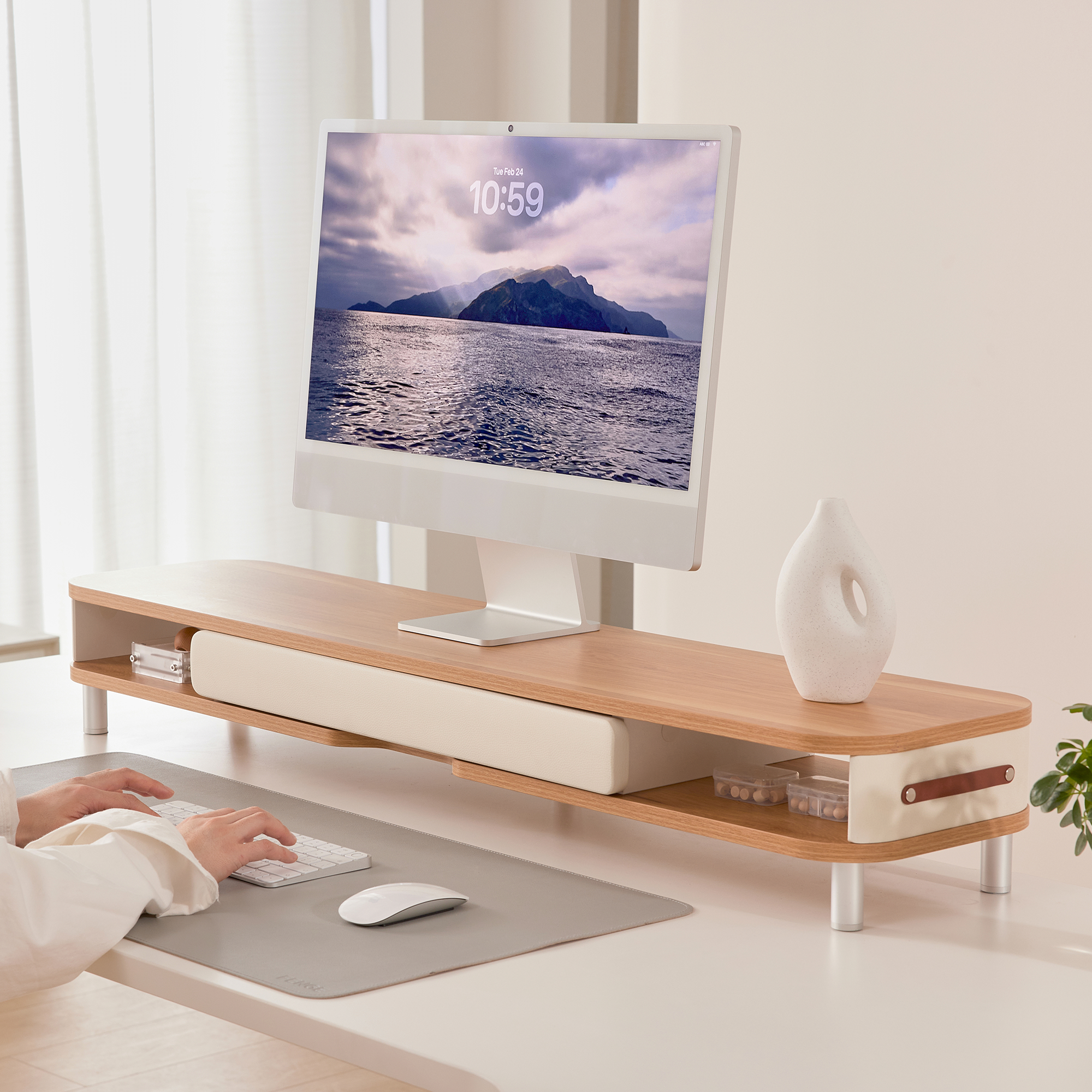 Bastion D510 Monitor Stand