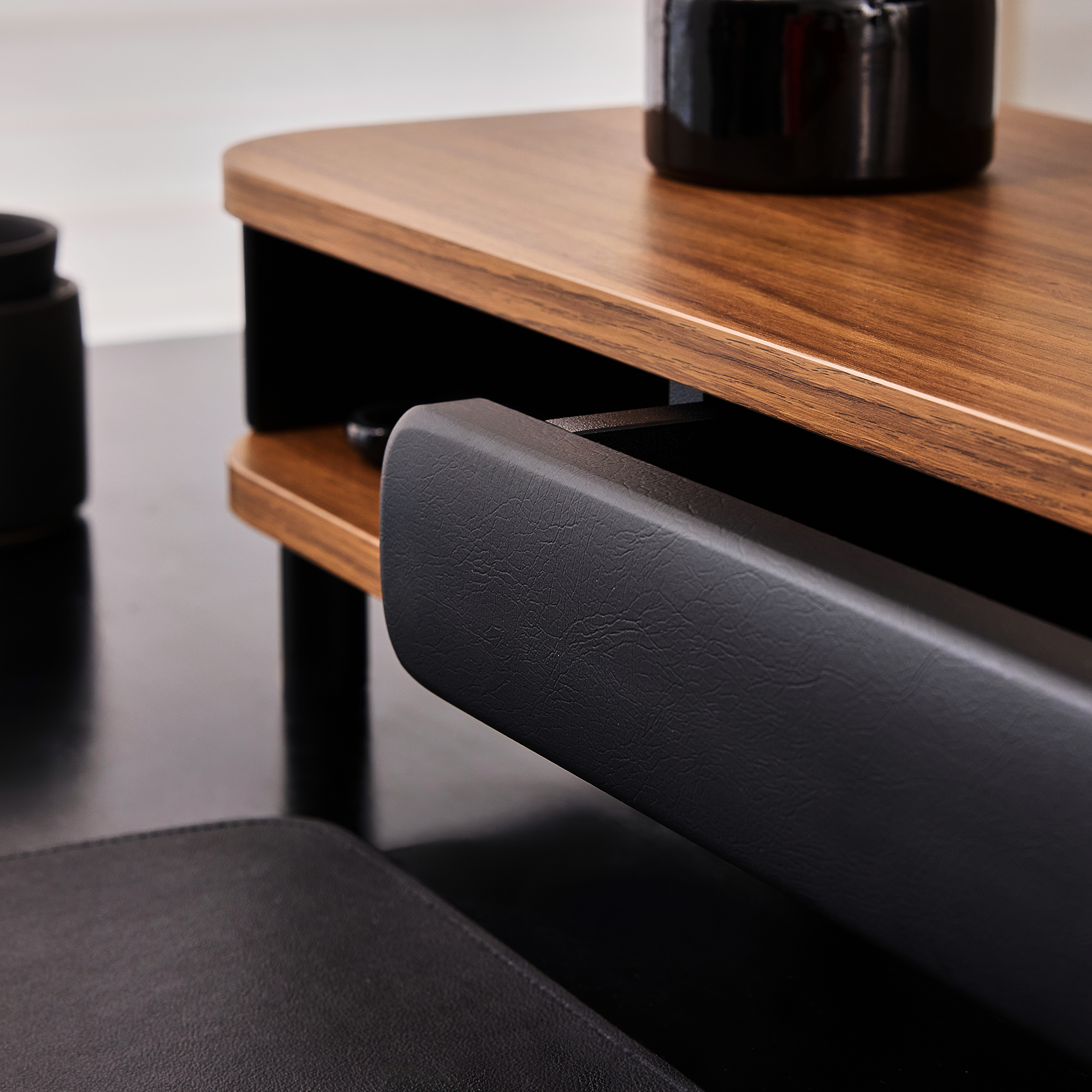 Bastion D510 Monitor Stand