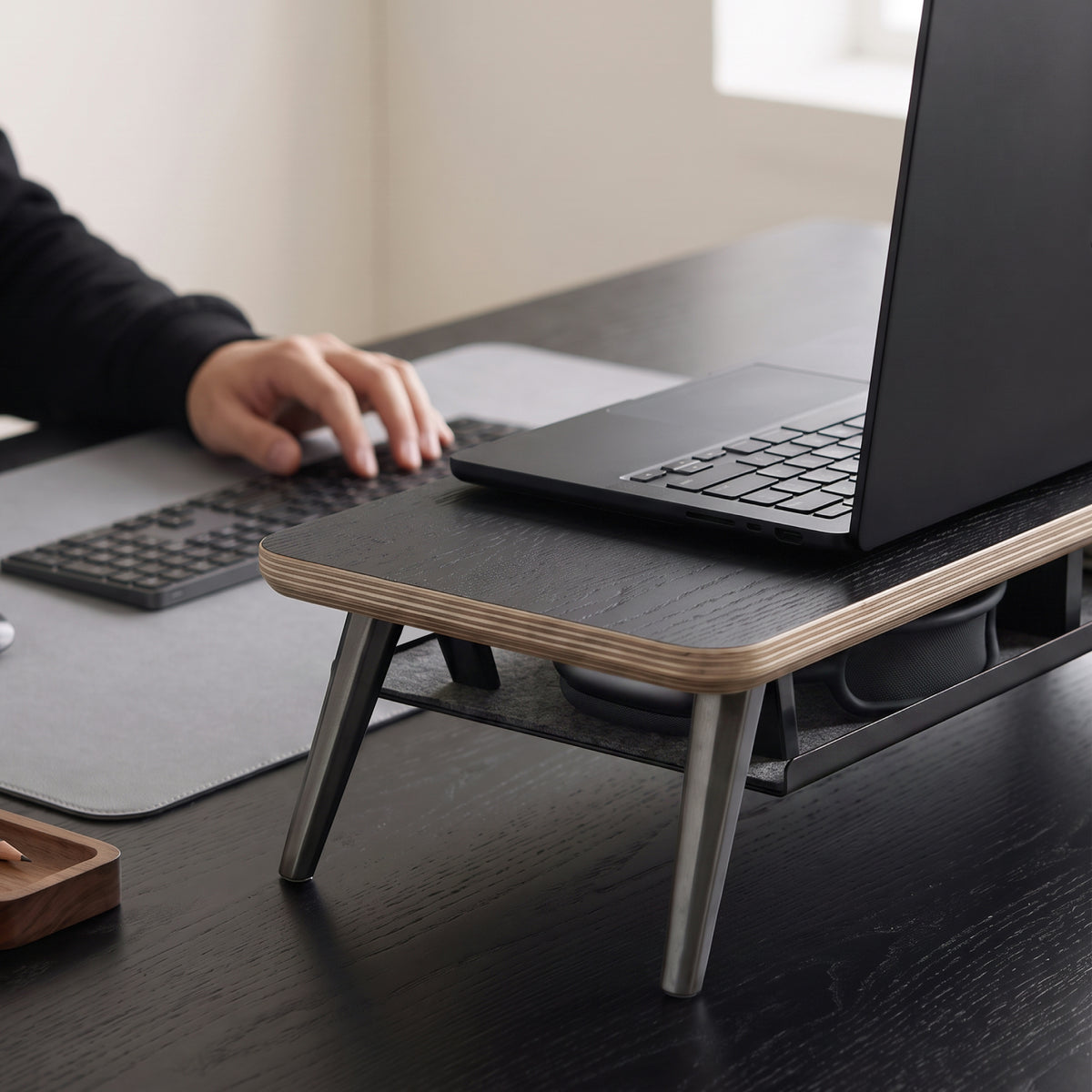 Rodin A510 Monitor Stand-Black