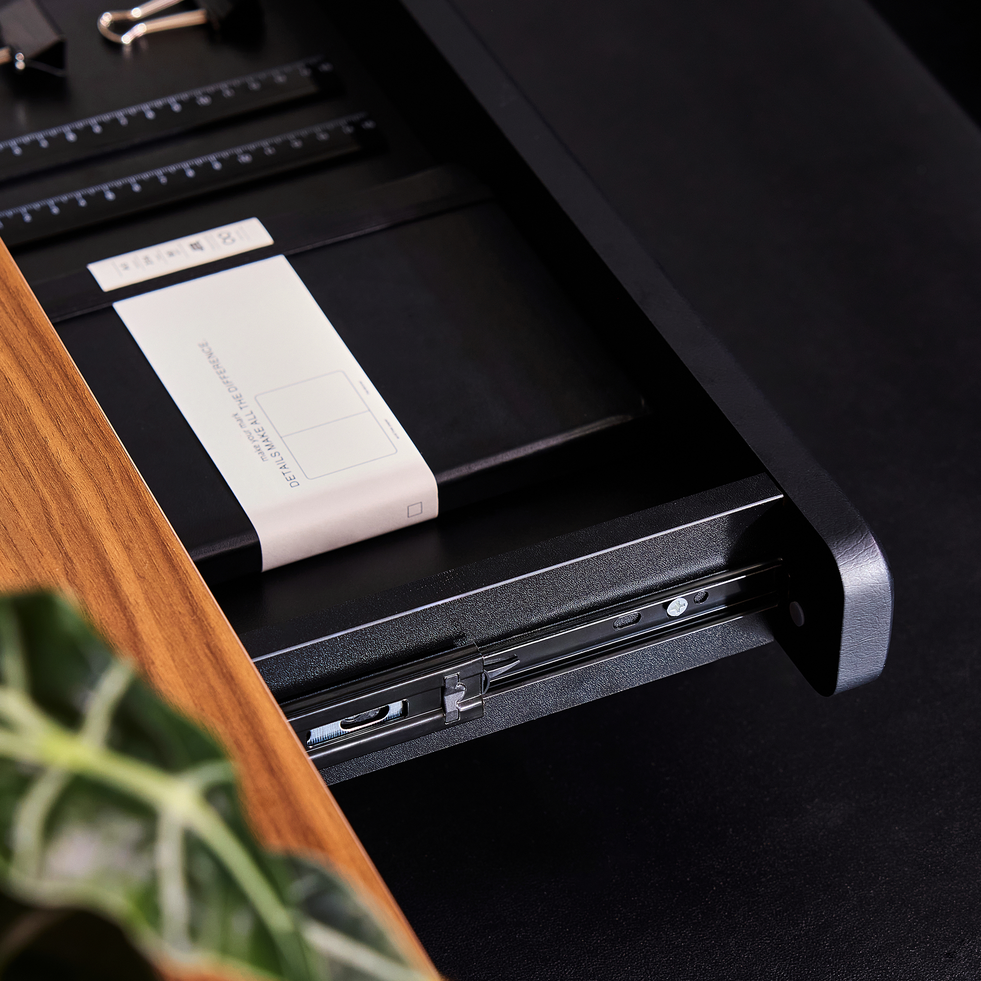 Bastion D510 Monitor Stand